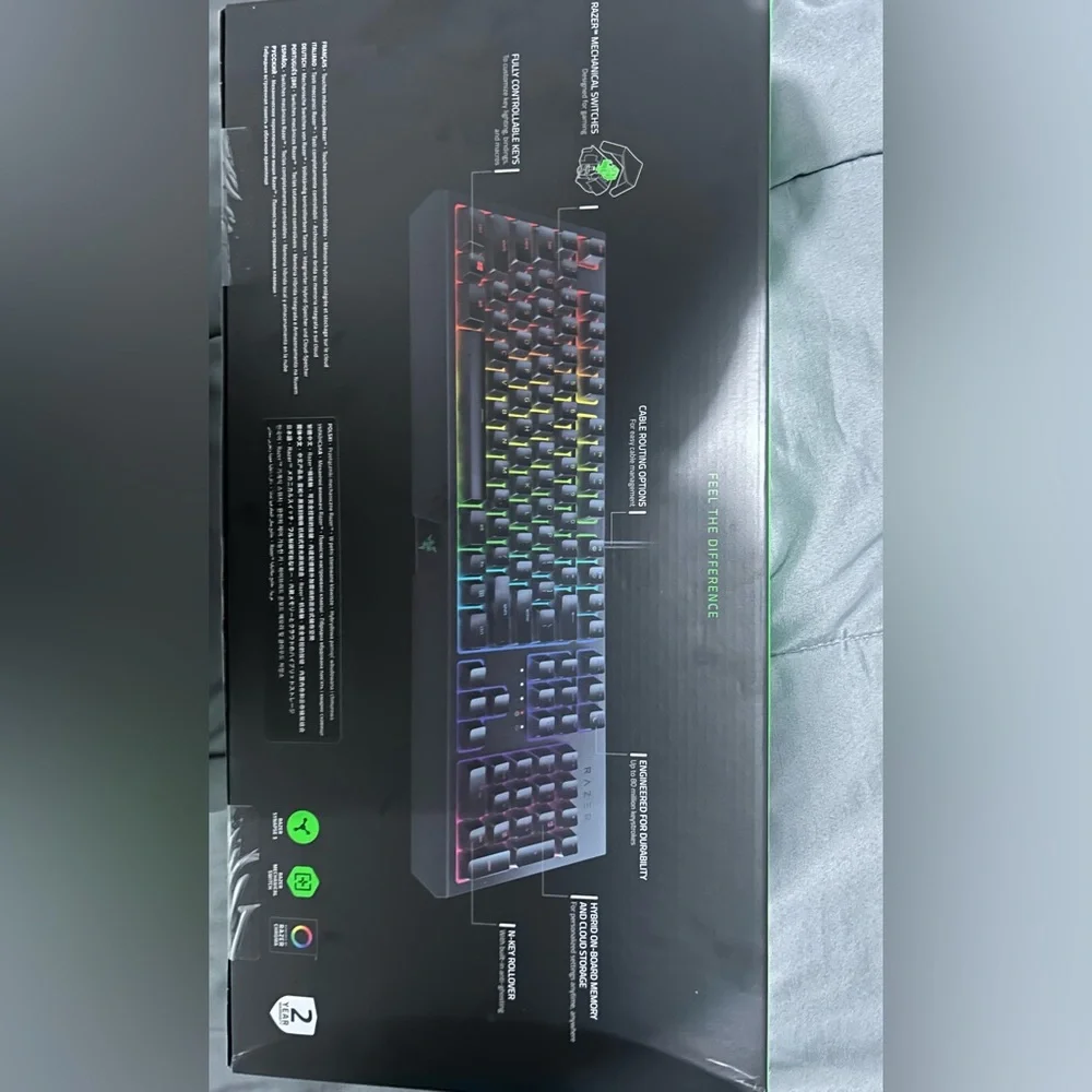 RAZER aGREEN SWITCHES TACTILE AND CLICKY